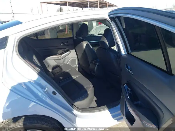 1N4BL4CV6RN331847 2024 NISSAN ALTIMA - Image 8