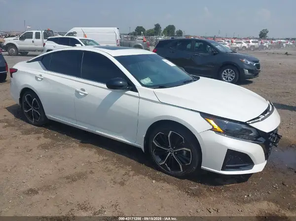 1N4BL4CV6RN332397 2024 NISSAN ALTIMA - Image 1