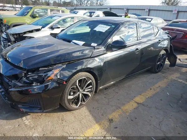 1N4BL4CV6RN346557 2024 NISSAN ALTIMA - Image 2