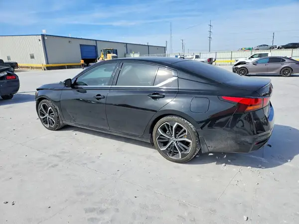 1N4BL4CV6RN349653 2024 NISSAN ALTIMA - Image 2