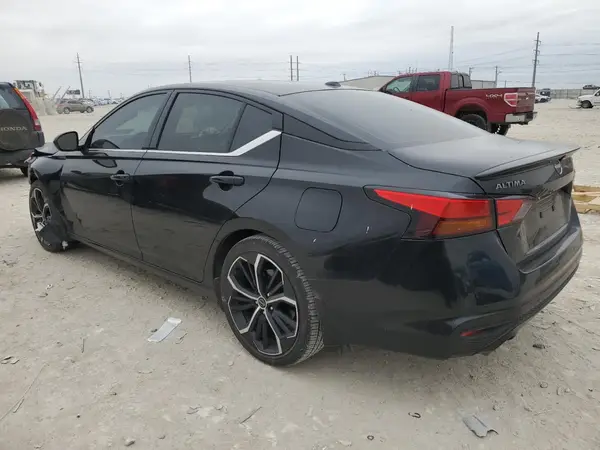 1N4BL4CV6RN358451 2024 NISSAN ALTIMA - Image 2