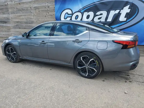 1N4BL4CV6RN358725 2024 NISSAN ALTIMA - Image 2
