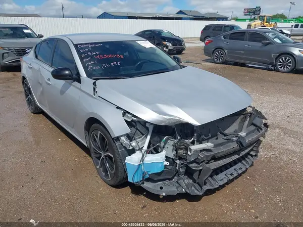 1N4BL4CV6RN364363 2024 NISSAN ALTIMA - Image 1