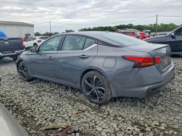 1N4BL4CV6RN367649 2024 NISSAN ALTIMA - Image 2