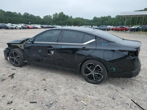 1N4BL4CV6RN378585 2024 NISSAN ALTIMA - Image 2