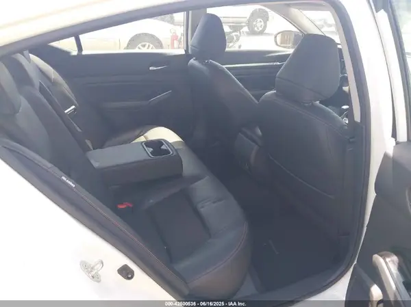 1N4BL4CV6RN381342 2024 NISSAN ALTIMA - Image 8