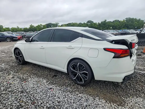 1N4BL4CV6RN384161 2024 NISSAN ALTIMA - Image 2