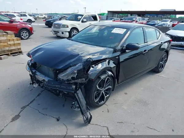 1N4BL4CV6RN386976 2024 NISSAN ALTIMA - Image 2
