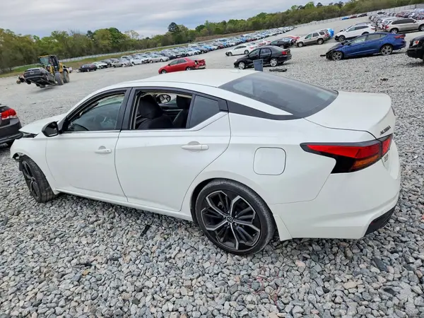1N4BL4CV6RN396181 2024 NISSAN ALTIMA - Image 2