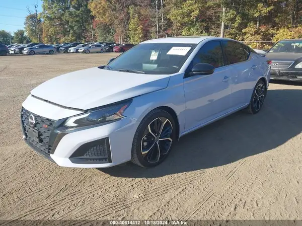 1N4BL4CV6RN397542 2024 NISSAN ALTIMA - Image 2
