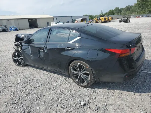 1N4BL4CV6RN401475 2024 NISSAN ALTIMA - Image 2