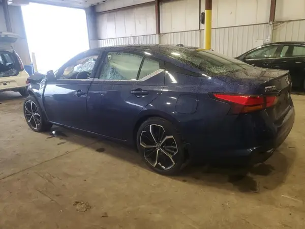 1N4BL4CV6RN417191 2024 NISSAN ALTIMA - Image 2