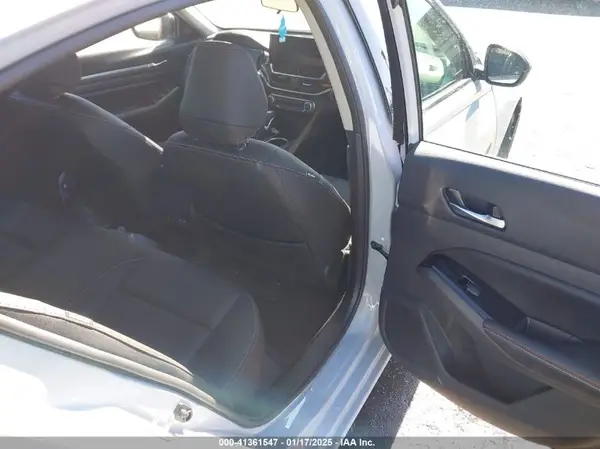 1N4BL4CV6RN427123 2024 NISSAN ALTIMA - Image 8