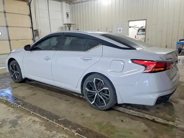 1N4BL4CV6SN313743 2025 NISSAN ALTIMA - Image 2