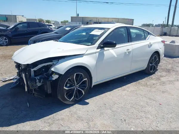 1N4BL4CV6SN336245 2025 NISSAN ALTIMA - Image 2