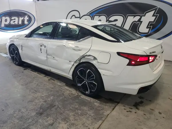 1N4BL4CV6SN350856 2025 NISSAN ALTIMA - Image 2