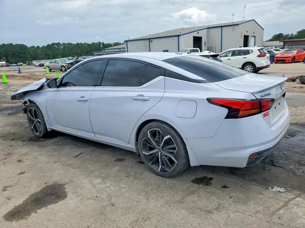 1N4BL4CV6SN416984 2025 NISSAN ALTIMA - Image 2