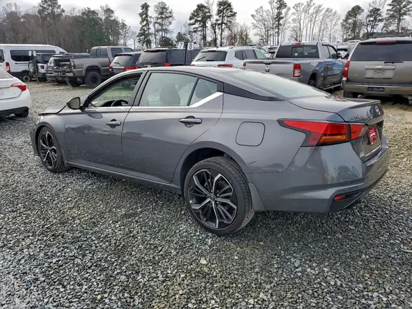 1N4BL4CV6SN417486 2025 NISSAN ALTIMA - Image 2