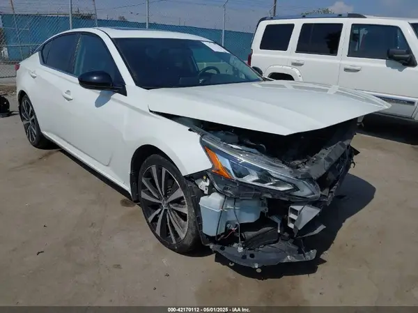 1N4BL4CV7KC102854 2019 NISSAN ALTIMA - Image 1