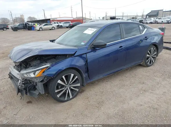 1N4BL4CV7KC103888 2019 NISSAN ALTIMA - Image 2