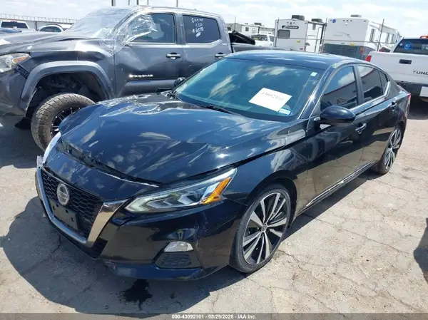 1N4BL4CV7KC107634 2019 NISSAN ALTIMA - Image 2