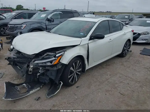 1N4BL4CV7KC114809 2019 NISSAN ALTIMA - Image 2