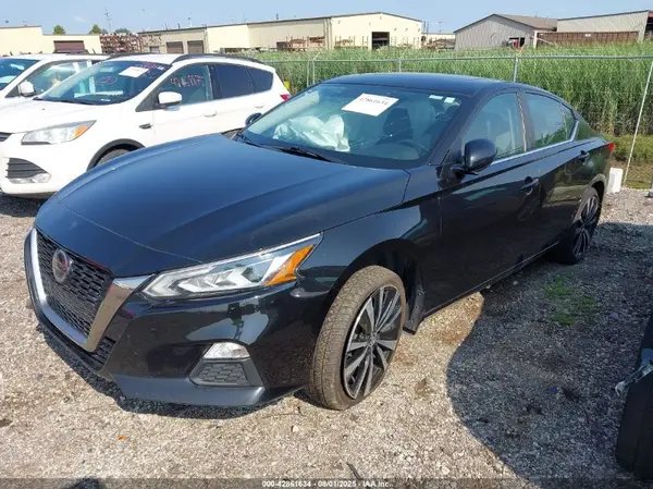 1N4BL4CV7KC118729 2019 NISSAN ALTIMA - Image 2