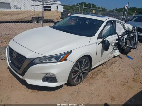 1N4BL4CV7KC137460 2019 NISSAN ALTIMA - Image 2
