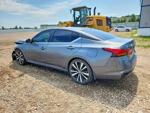 1N4BL4CV7KC139807 2019 NISSAN ALTIMA - Image 2