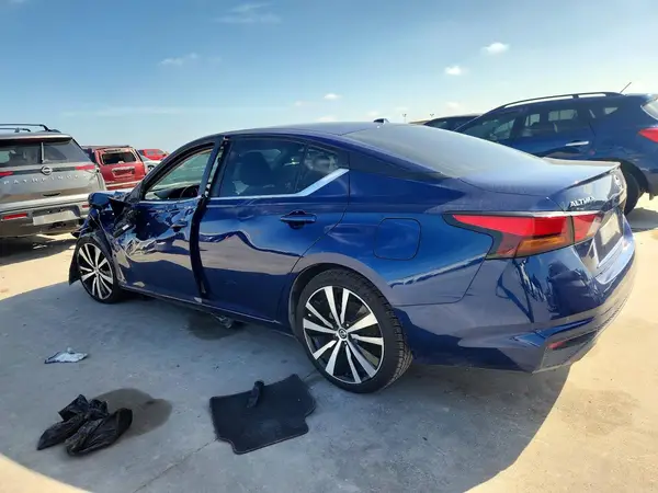 1N4BL4CV7KC158602 2019 NISSAN ALTIMA - Image 2