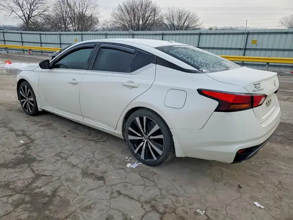 1N4BL4CV7KC186948 2019 NISSAN ALTIMA - Image 2