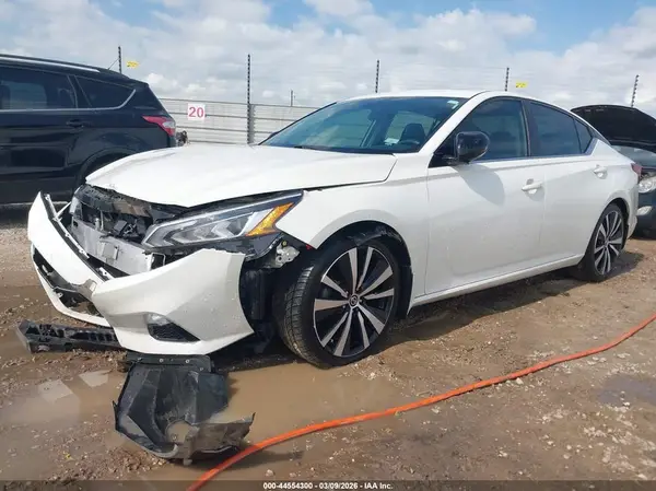 1N4BL4CV7KC195214 2019 NISSAN ALTIMA - Image 2