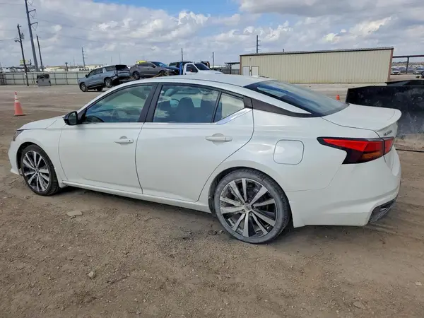 1N4BL4CV7KC206857 2019 NISSAN ALTIMA - Image 2