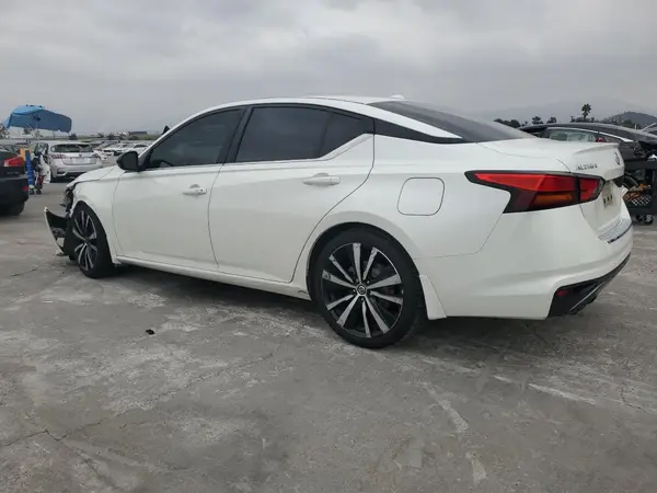 1N4BL4CV7KC210116 2019 NISSAN ALTIMA - Image 2