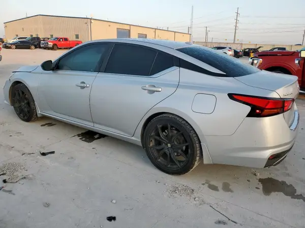 1N4BL4CV7KC210682 2019 NISSAN ALTIMA - Image 2