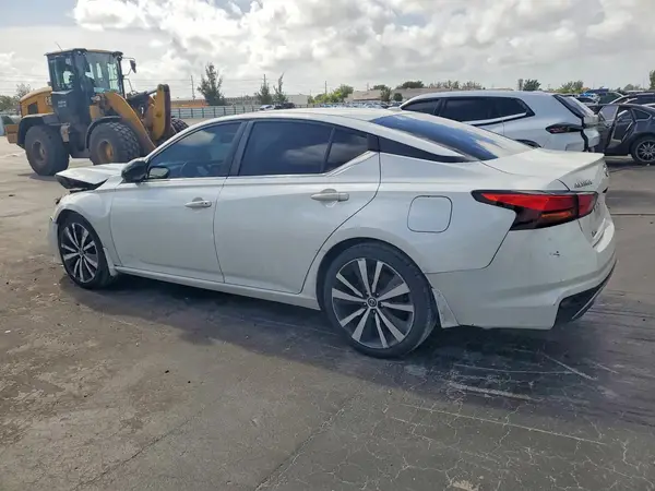 1N4BL4CV7KN310334 2019 NISSAN ALTIMA - Image 2