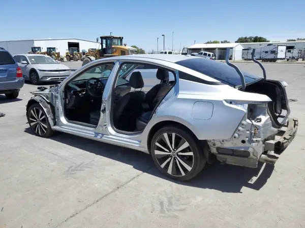 1N4BL4CV7KN312780 2019 NISSAN ALTIMA - Image 2