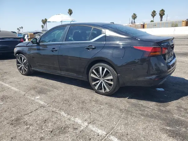 1N4BL4CV7KN315694 2019 NISSAN ALTIMA - Image 2