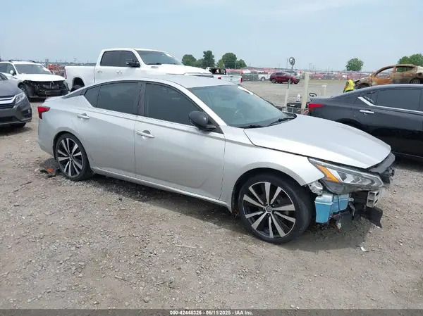 1N4BL4CV7LC126797 2020 NISSAN ALTIMA - Image 1