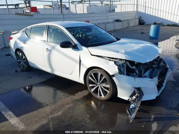 1N4BL4CV7LC149979 2020 NISSAN ALTIMA - Image 1