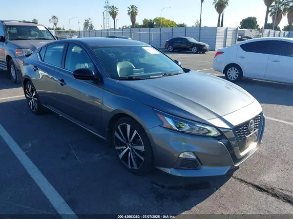 1N4BL4CV7LC177023 2020 NISSAN ALTIMA - Image 1