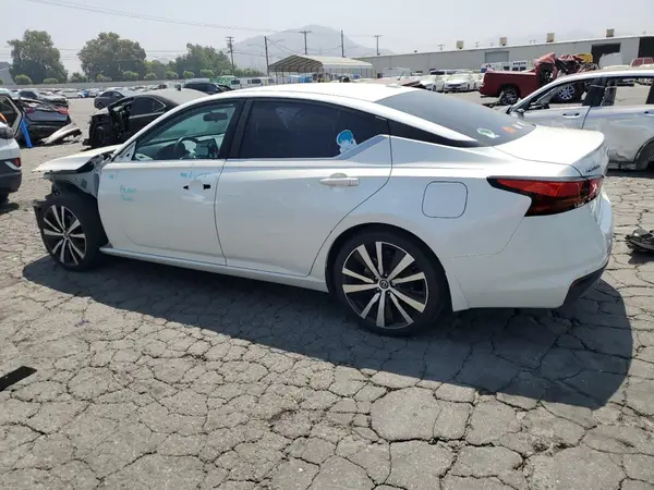 1N4BL4CV7LC213261 2020 NISSAN ALTIMA - Image 2