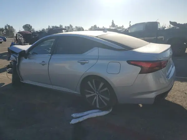 1N4BL4CV7LC236247 2020 NISSAN ALTIMA - Image 2