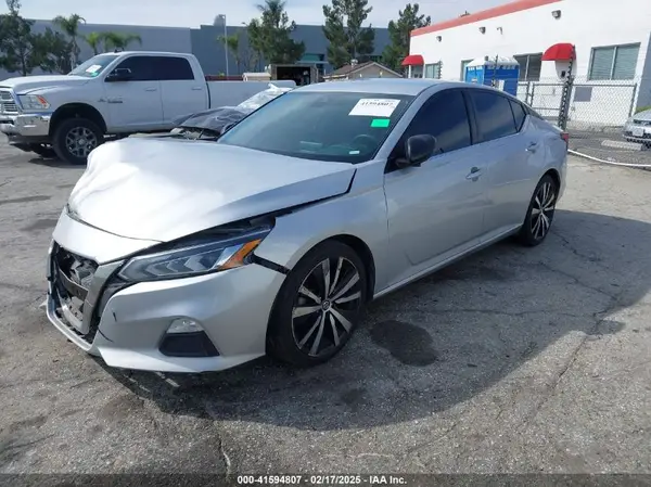 1N4BL4CV7LC237513 2020 NISSAN ALTIMA - Image 2