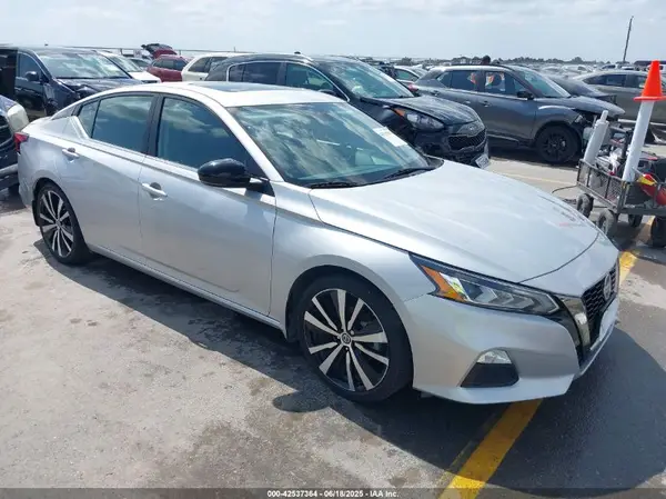 1N4BL4CV7LC243702 2020 NISSAN ALTIMA - Image 1