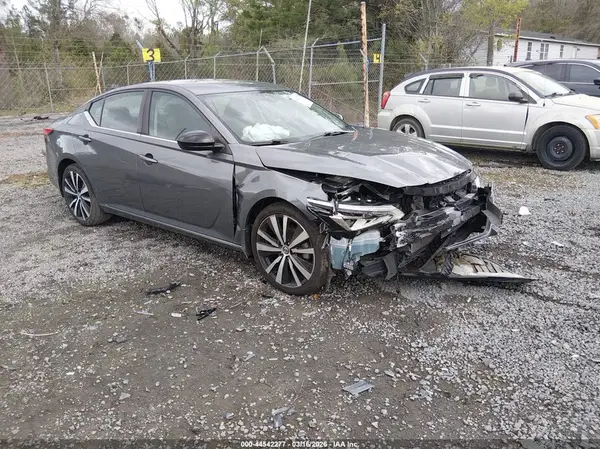 1N4BL4CV7LC245563 2020 NISSAN ALTIMA - Image 1