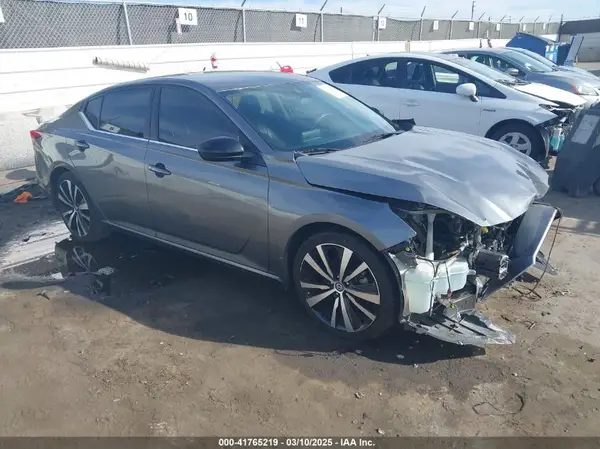 1N4BL4CV7LC260063 2020 NISSAN ALTIMA - Image 1