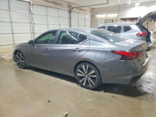 1N4BL4CV7LC284864 2020 NISSAN ALTIMA - Image 2