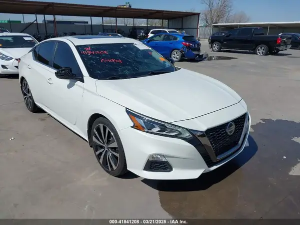 1N4BL4CV7LN321674 2020 NISSAN ALTIMA - Image 1