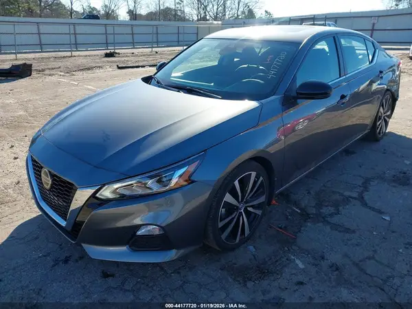 1N4BL4CV7MN301457 2021 NISSAN ALTIMA - Image 2